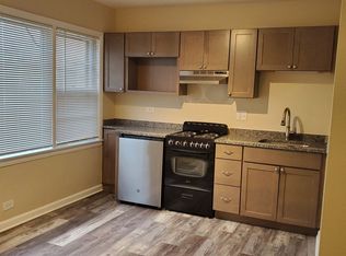 1705-15 W Touhy Ave #9, Park Ridge, IL 60068