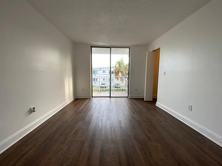 1801 S Treasure Dr #224 — Photo 17