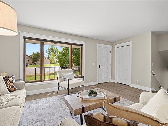 5th image of 4831 Cattail Ln