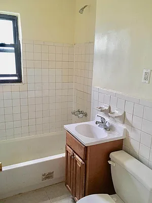 Rented by New York Residence | media 42