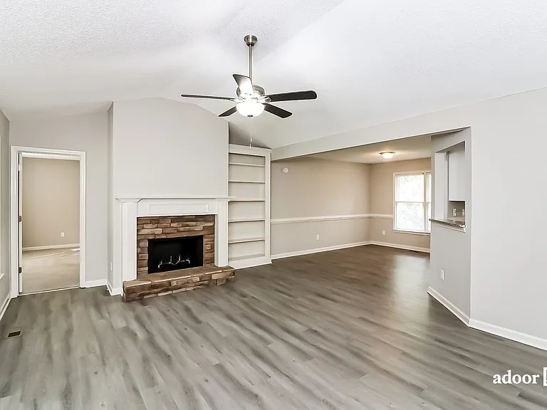 250 Sadler Dr — Photo 7