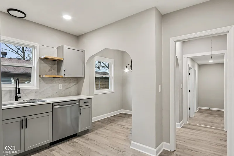 Thumbnail 18