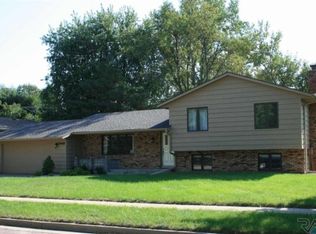 4608 S Arden Ave, Sioux Falls, SD 57103