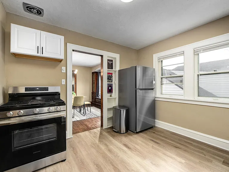 2523 E 124th St #2 — Photo 7