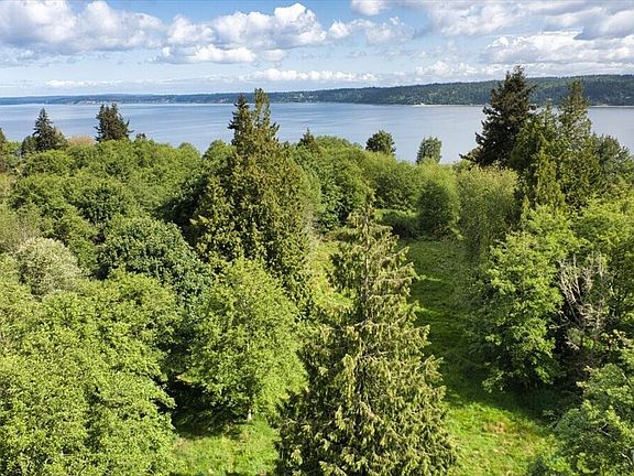 5th image of 7 xx Sandy Point Road