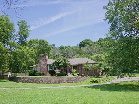 2nd image of 4451 Chandler Rd