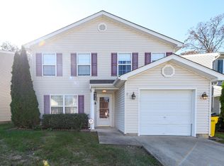 6426 Cottagemeadow Dr, Louisville, KY 40218