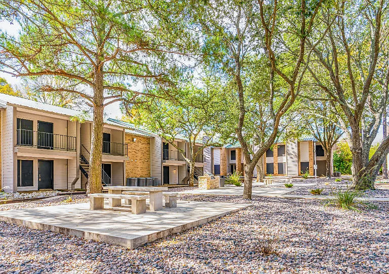 Athena Garden Apartments — Photo 17
