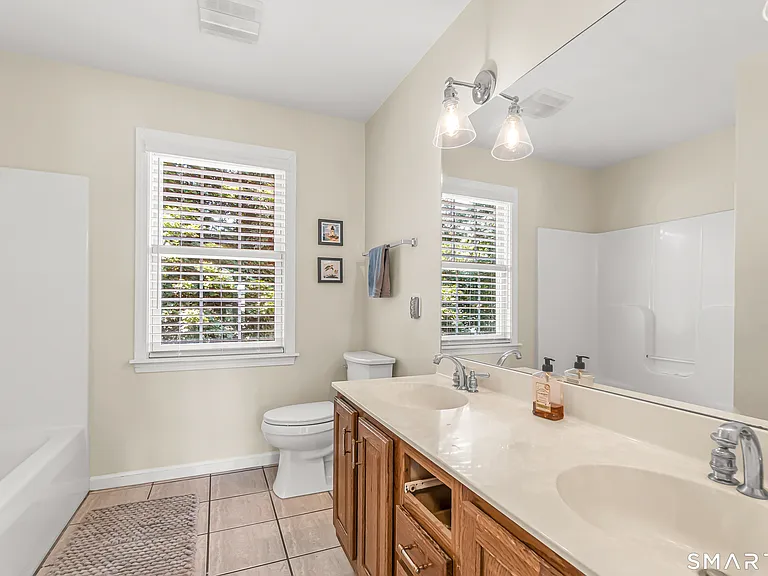 85 Old Colony Rd #85 — Photo 20