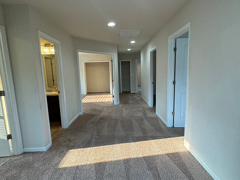 17531 SE Pinnacles St — Photo 29