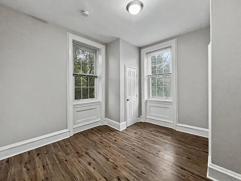 1012 E Lancaster Ave — Photo 18