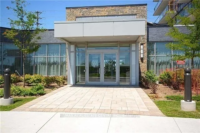 4633 Glen Erin Dr #Penthouse 09 — Photo 2