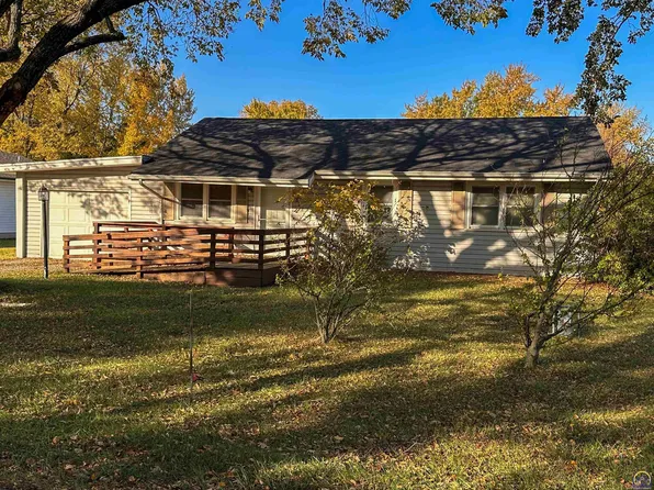 822 Shea St, Burlington, KS 66839