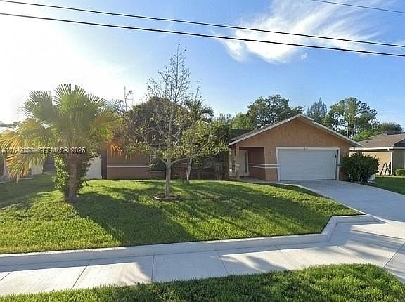3rd image of 1925 SE Floresta Dr