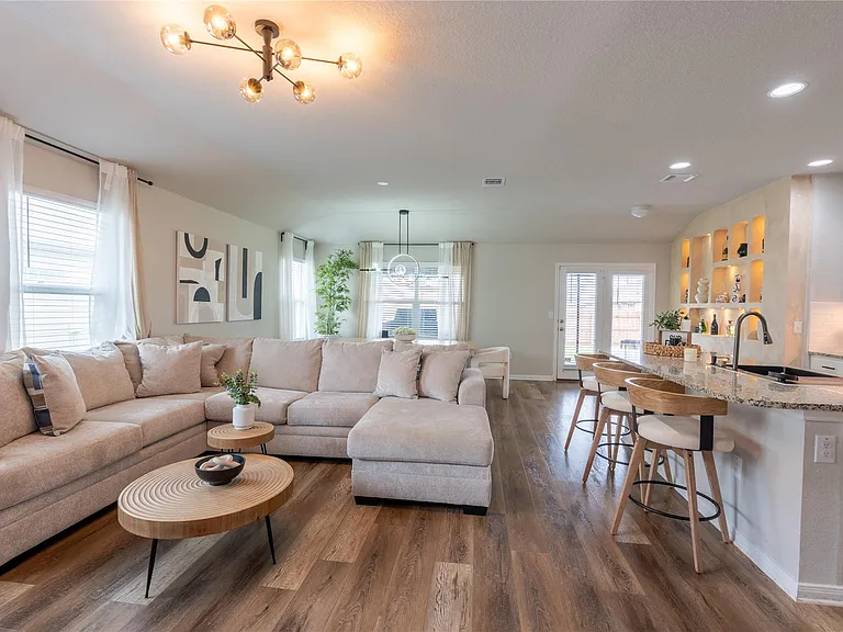 123 Stellamar Dr — Photo 5