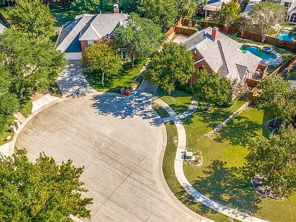 3rd image of 6005 Jasmine Ct
