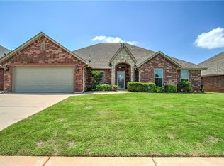 1412 NW 13th Pl, Moore, OK 73170