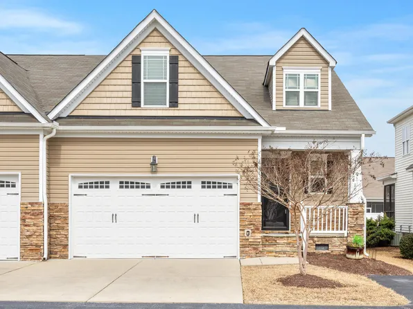 80 Radcliffe Ct, Clayton, NC 27527