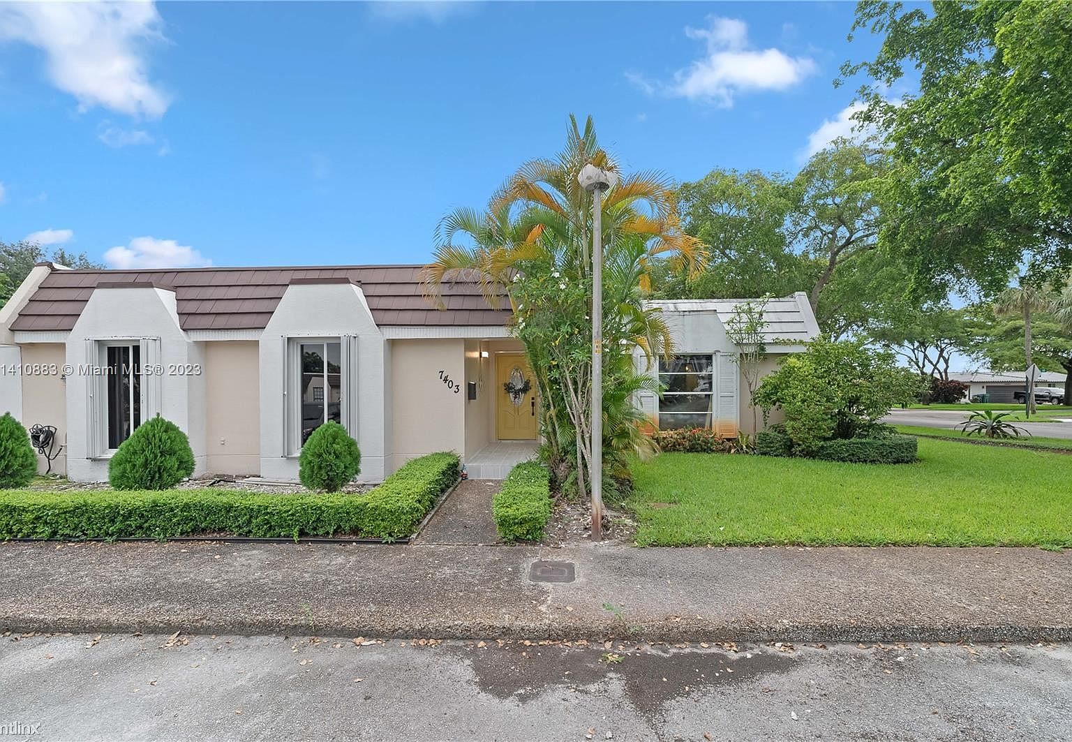 7403 Twin Sabal Dr 7403, Hialeah, FL 33014 Zillow