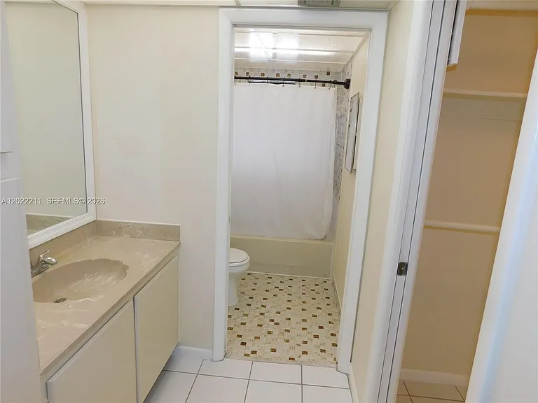 8005 SW 107th Ave #309 — Photo 8