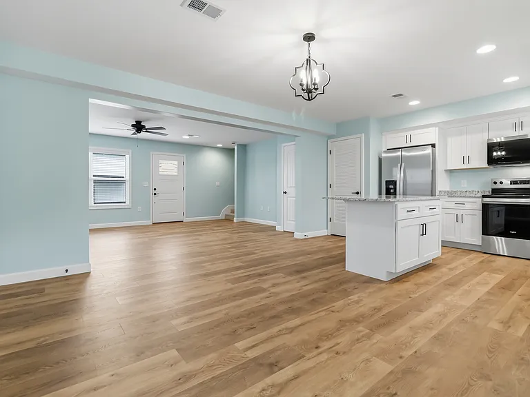 250 Meadow Dr #1 — Photo 20
