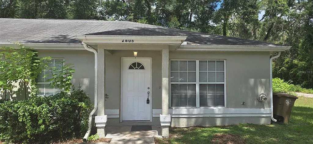 3 bed, 2.0 bath, 1087 sqft, $1,345 — Photo 1