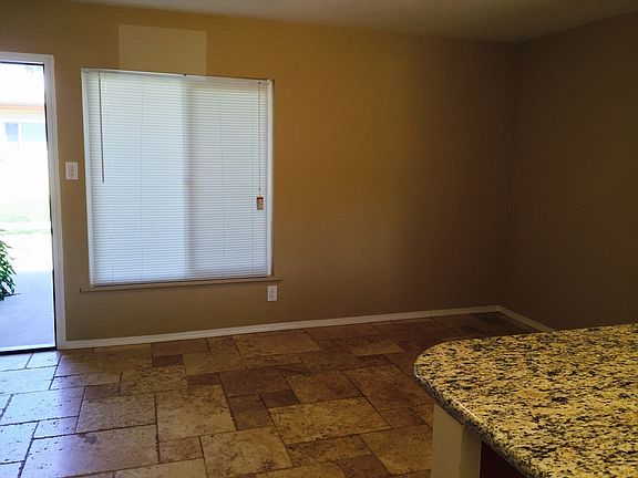 3rd image of 135 Daisy Ave #0