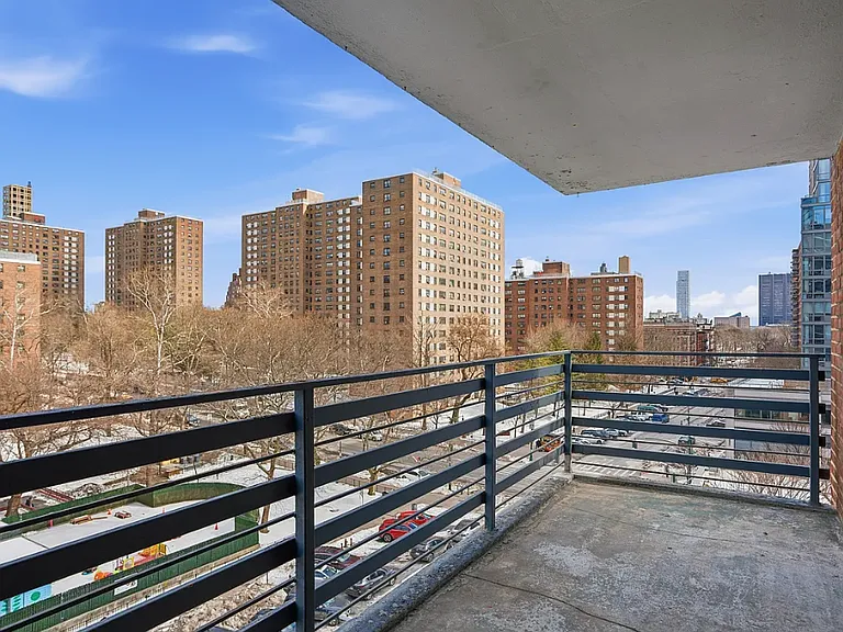 792 Columbus Ave #7P — Photo 17