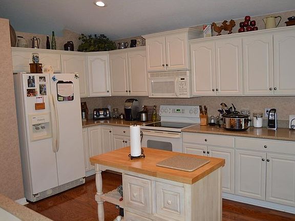 4th image of 6730 Lake Clark Dr