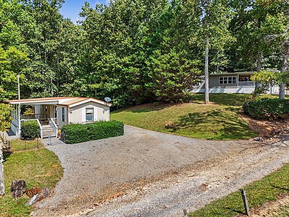 2nd image of 620 Hamilton Dr