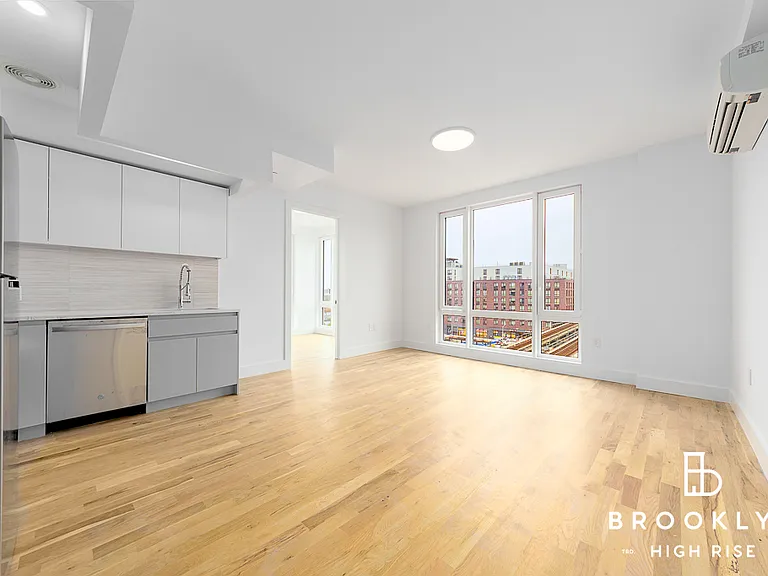 2667 Fulton St #2G — Photo 5