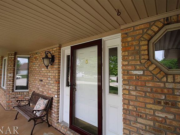3rd image of 5 Earls Ct