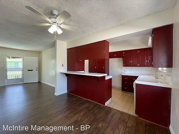 4th image of 939 Arcadia Ave APT R