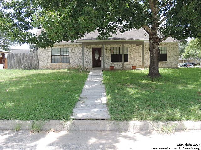 1st image of 1024 Jasmine Dr