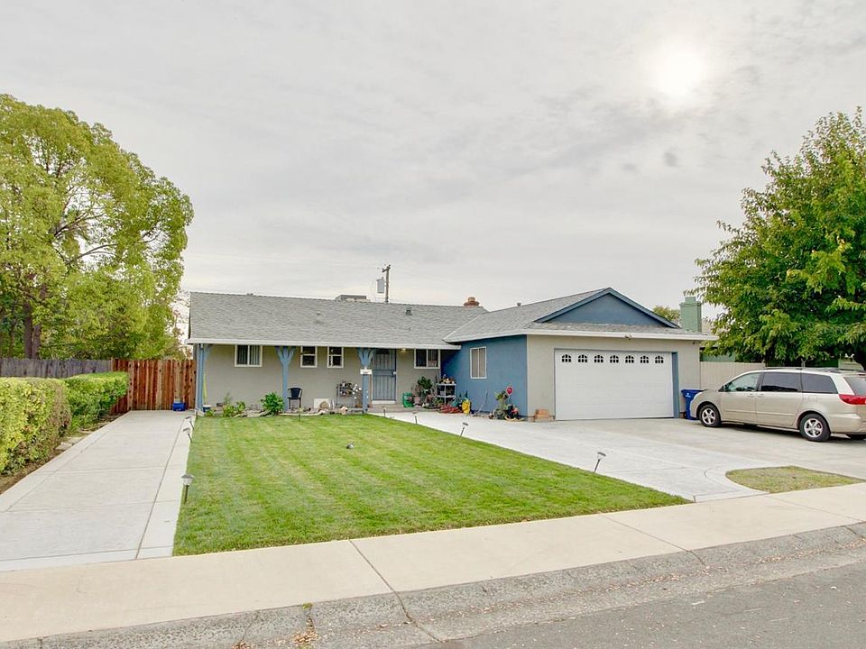 1st image of 7446 Carella Dr