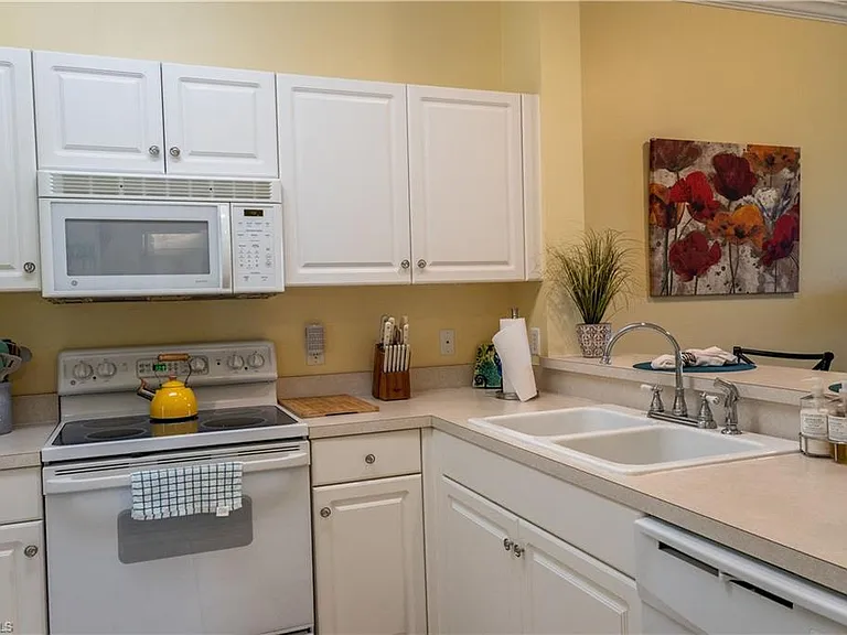 3950 Loblolly Bay Dr #3-402 — Photo 19