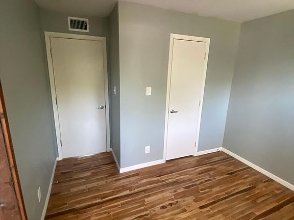 4th image of 1804 Gould St #4