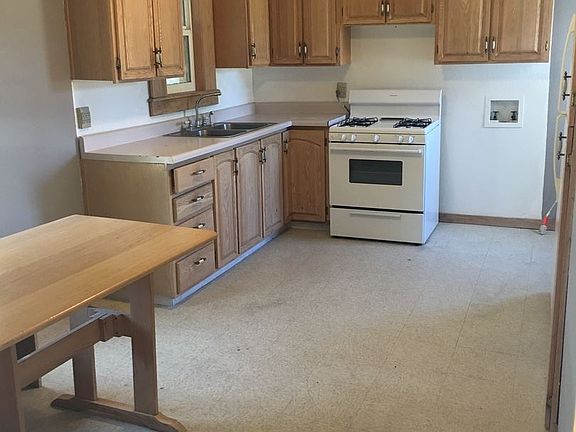 3rd image of 1727 S Avenue A
