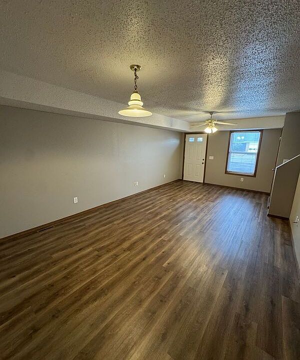 1st image of 4115 S Glenn Ave APT C