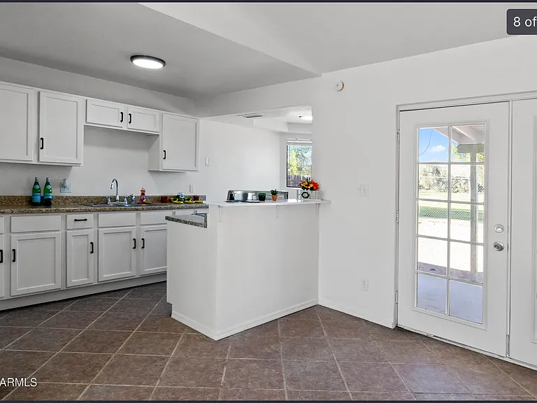 944 W Calle Tuberia — Photo 8