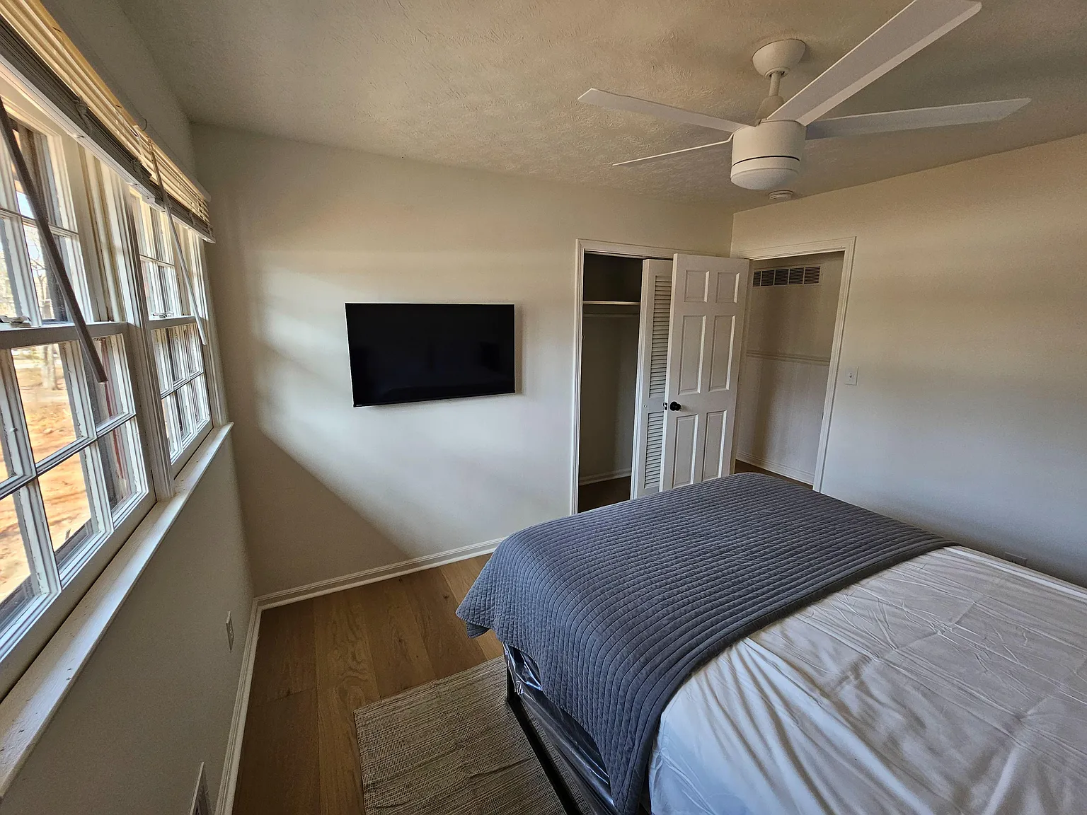 4 bed, 2.0 bath, 1525 sqft, $1,027 — Photo 3