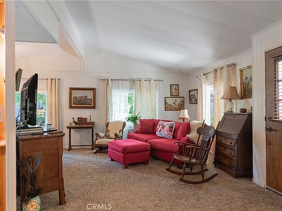 5th image of 337 Lark Dr