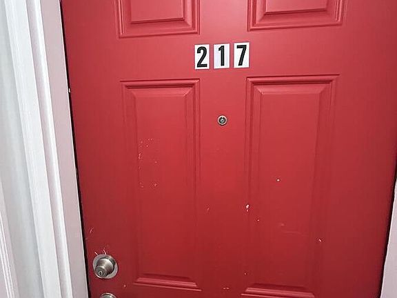 3rd image of 723 Green Rd APT 217