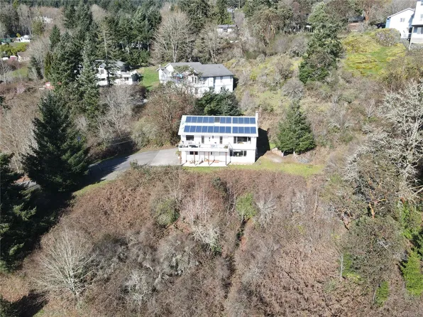 2065 Arleigh Pl, Sooke, BC V9Z 0E6