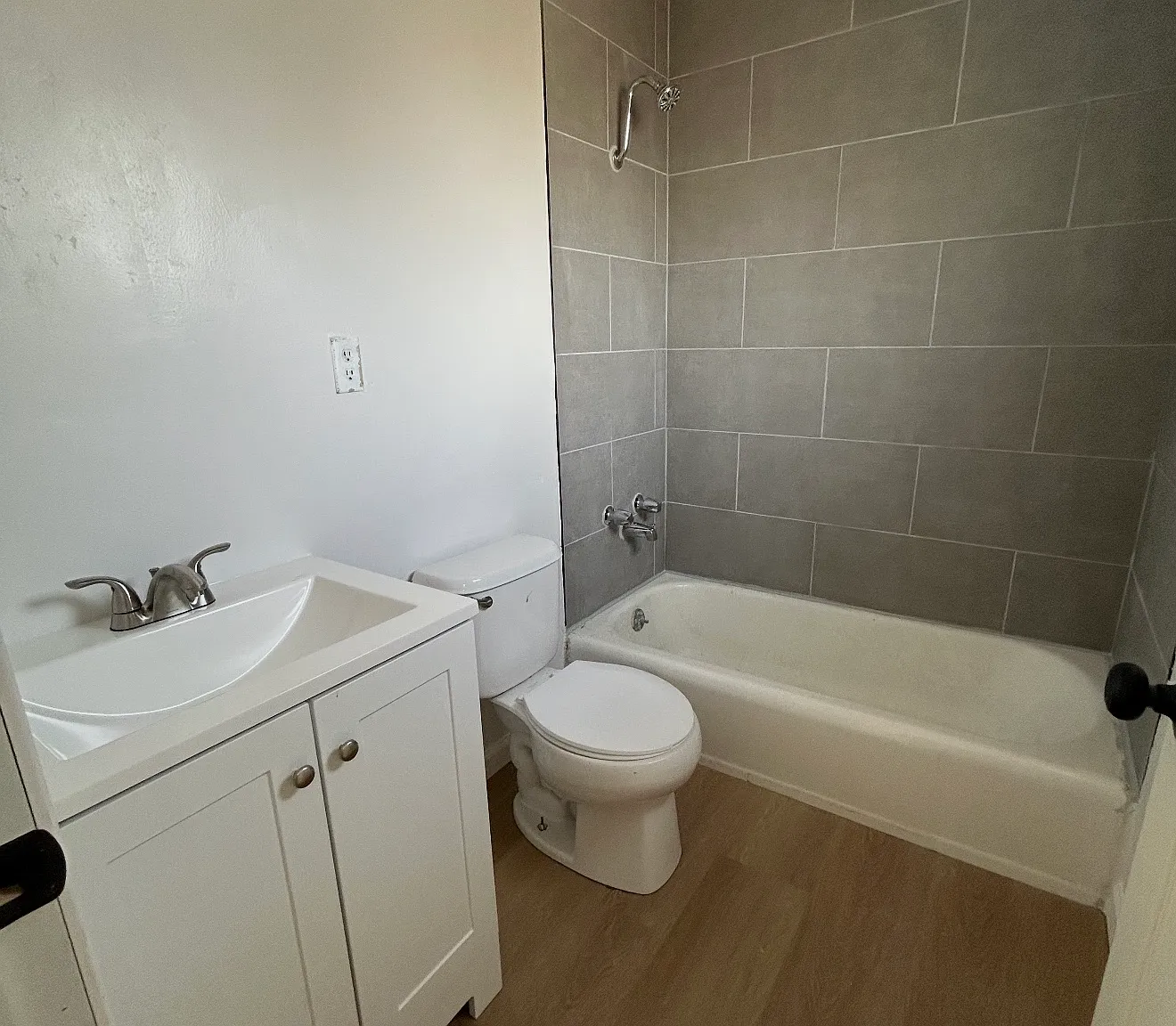 1 bed, 650 sqft, $1,220 — Photo 4