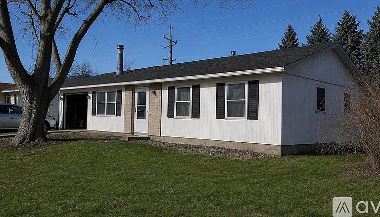 1416 Dillon Dr — Photo 1