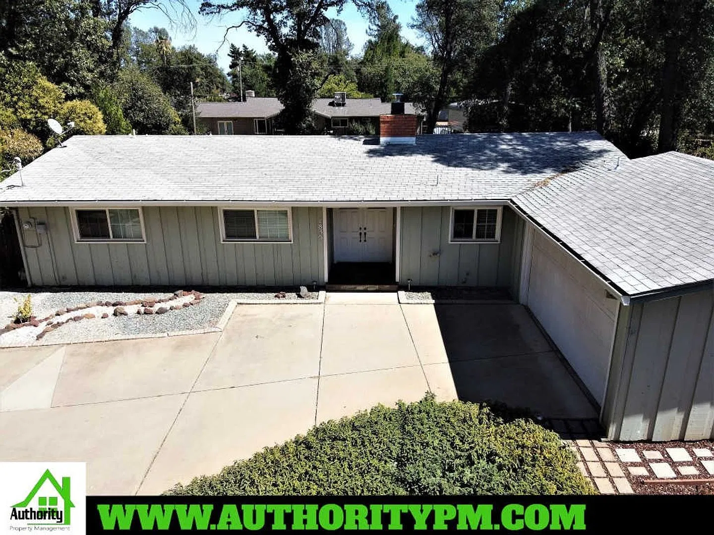 3 bed, 2.0 bath, 1560 sqft, $2,195 — Photo 4