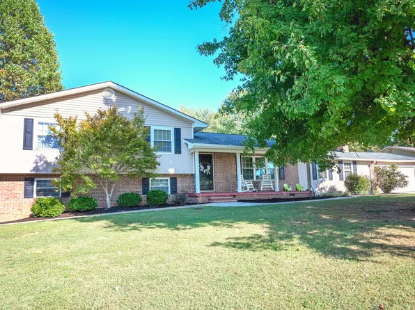 825 Clearmont Dr, Etowah, TN 37331