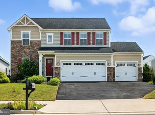 135 Skipper Dr, Lake Frederick, VA 22630