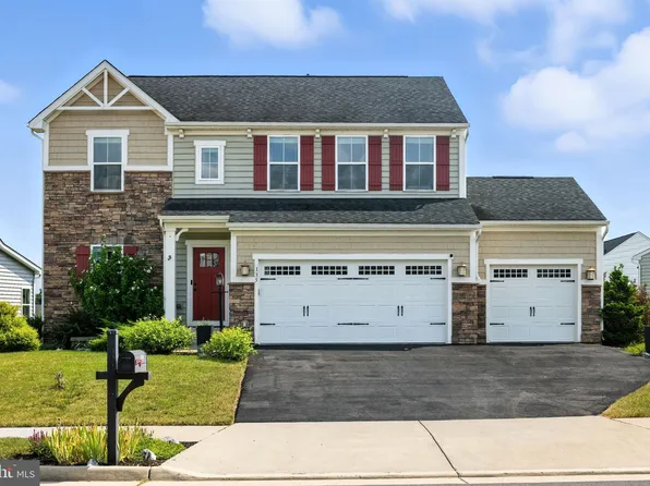 135 Skipper Dr, Lake Frederick, VA 22630